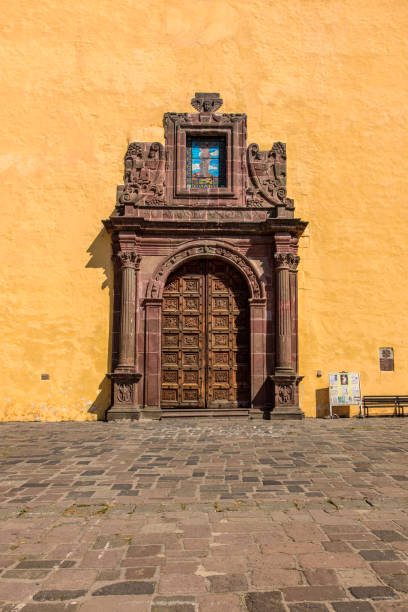 Exploring the Charms of Mexico City: A Comprehensive Tour Guide